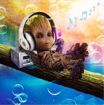 Diamond Paintings - Baby Groot Listening To Music