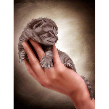 Diamond Paintings - Beautiful Animal In The Hand